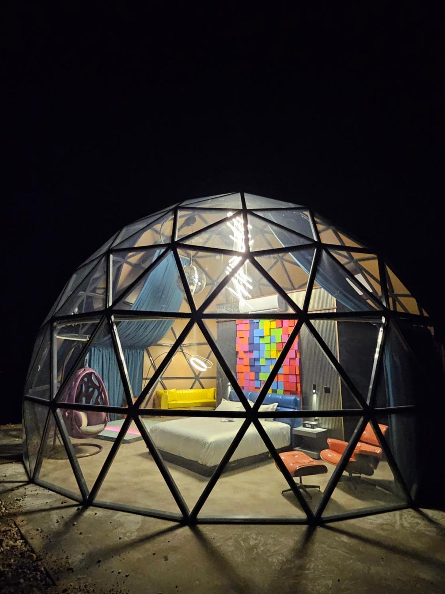 Clear Sky Resorts - Bryce Canyon - Unique Stargazing Domes Кэннонвилл Экстерьер фото