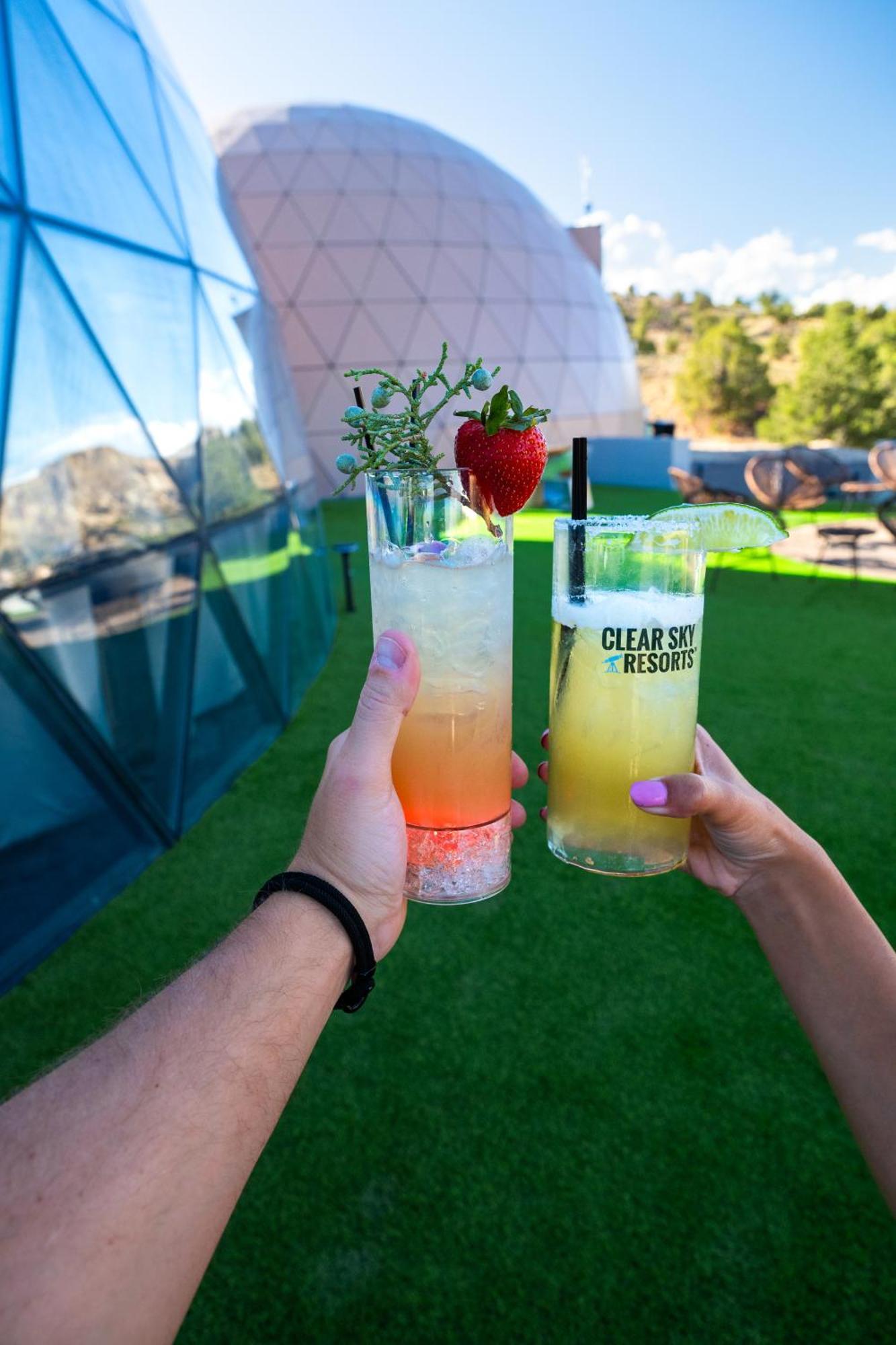 Clear Sky Resorts - Bryce Canyon - Unique Stargazing Domes Кэннонвилл Экстерьер фото