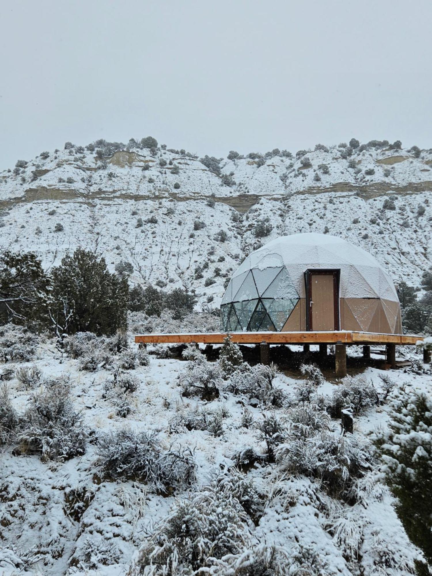Clear Sky Resorts - Bryce Canyon - Unique Stargazing Domes Кэннонвилл Экстерьер фото
