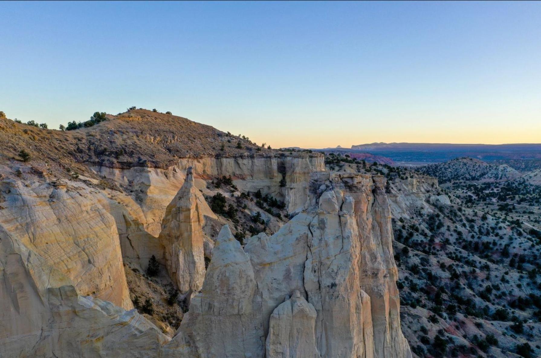 Clear Sky Resorts - Bryce Canyon - Unique Stargazing Domes Кэннонвилл Экстерьер фото
